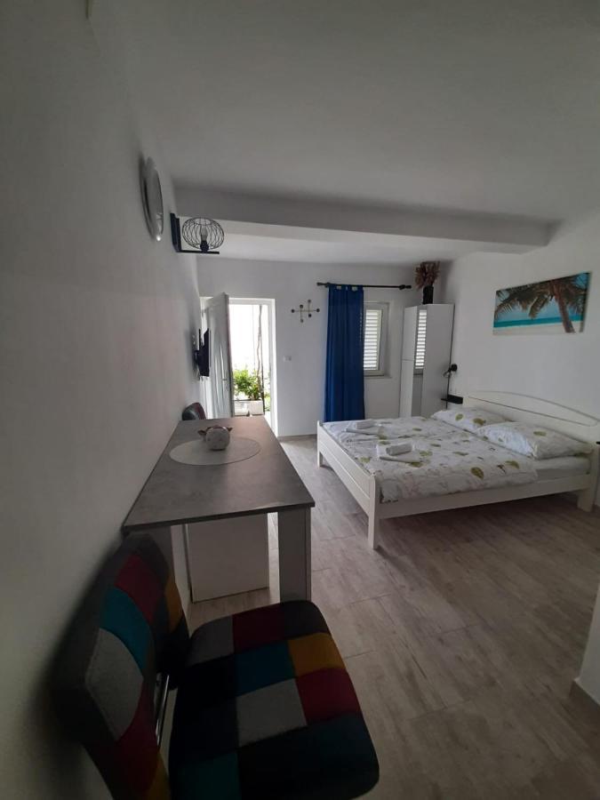 Apartments Mate Bol Eksteriør billede